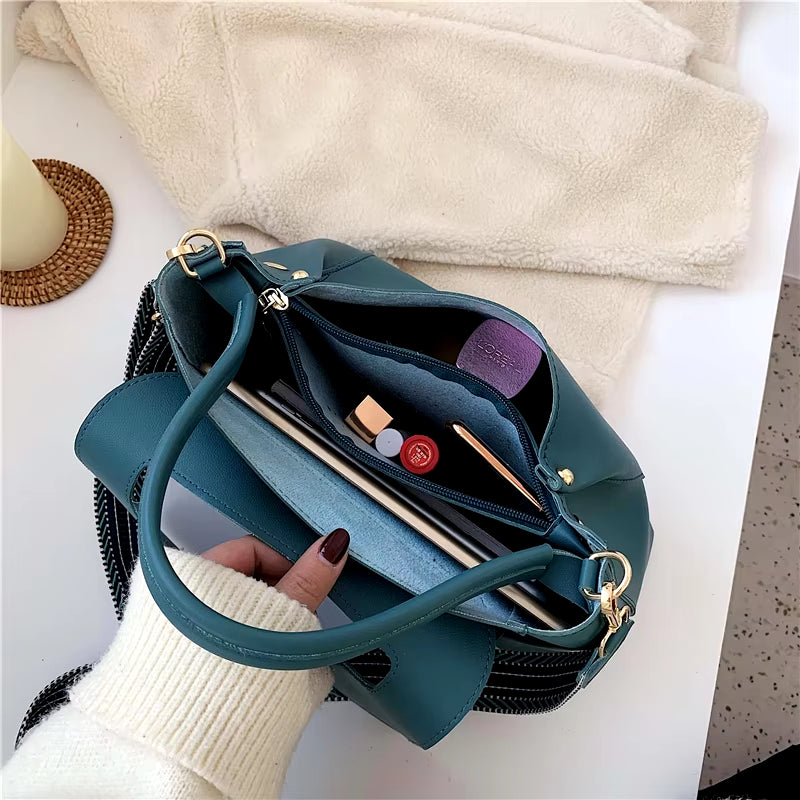 Ladies Casual Big Bags 2022 New Style Ladies Bags Fashion Handbags Solid Color Leather Ladies Bags Designer Style Women'S Bags