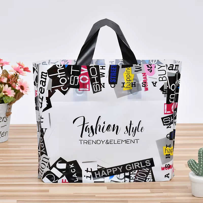 Fashon Cosmetic Plastic Bags with Handles Customized Clothing Package Bags Portable Shopping Bags for Boutique