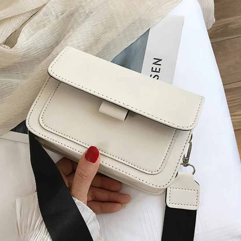 Women Small Square Bag Retro Versatile Wide Shoulder Strap Large Capacity Casual Portable Female One Shoulder Crossbody Bag